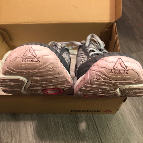 SOLD Reebok Grasse Road Sneaker - Picture 8 of 11